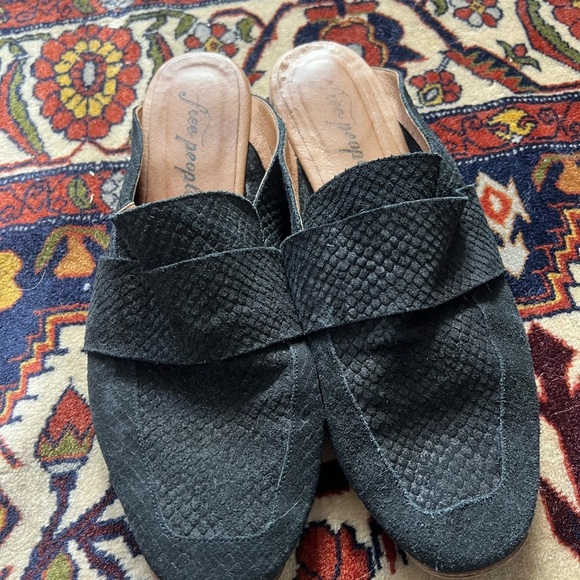 FREE PEOPLE AT EASE LOAFER, size 39 - Picture 2 of 5